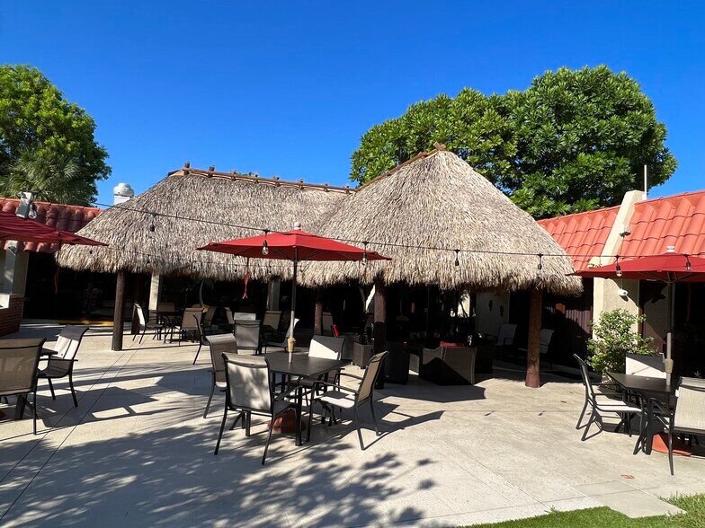Tiki Huts and Community Room - 777 S Federal Hwy