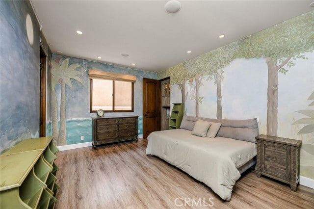 Building Photo - 215 S Poinsettia Ave