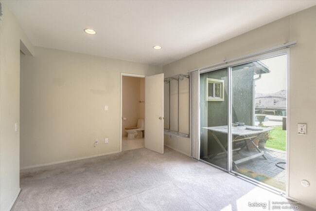 Building Photo - 26078 Adamor Rd