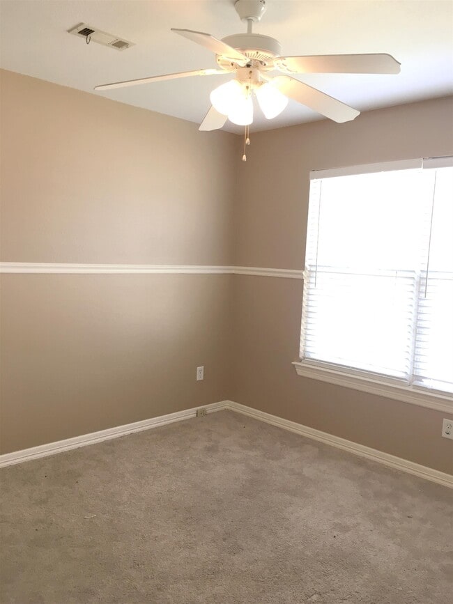 Building Photo - 6670 Cutter Ct