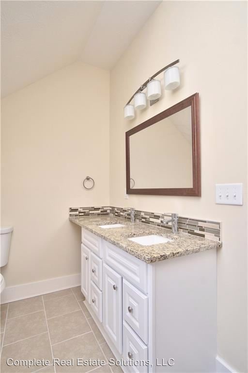 Building Photo - 3 br, 2.5 bath House - 1025 Dawson St.