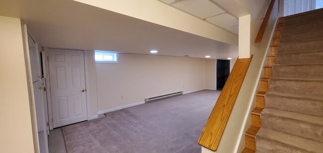Building Photo - 11 Highland View Ave