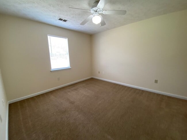 Building Photo - PRE LEASING AUGUST 2026!