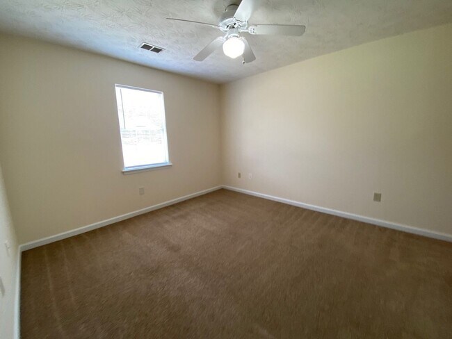 Building Photo - PRE LEASING AUGUST 7 2026!