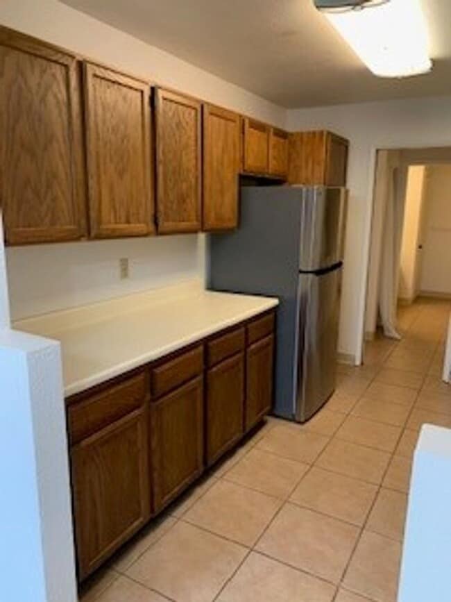 Building Photo - Hidden Valley Estates - 2 bdrm / 1 bath / 2 parking