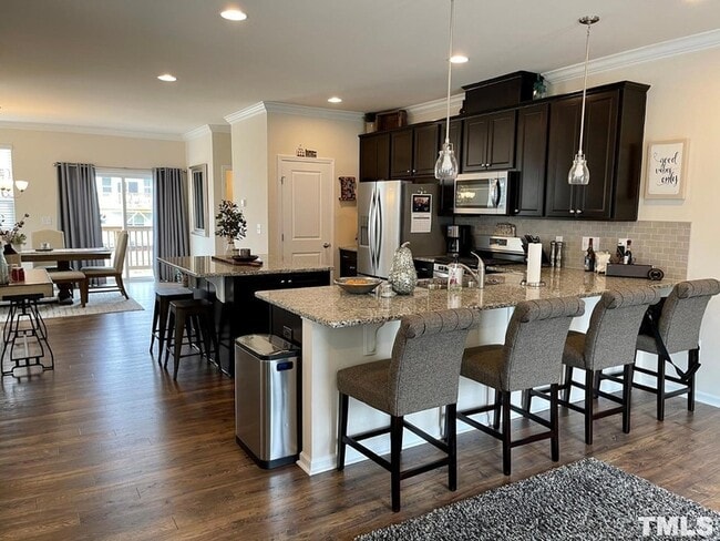 Building Photo - 1116 Finch Ct