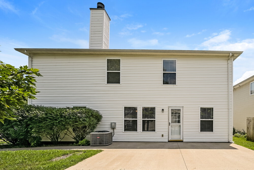Building Photo - 227 Elderberry Way