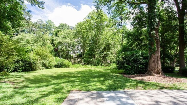 Building Photo - 4293 Rickenbacker Way NE