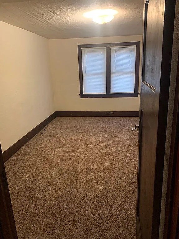 Building Photo - 2230 S 6th St