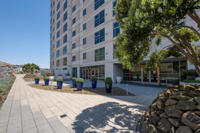 Building Photo - 1 Mandalay Pl