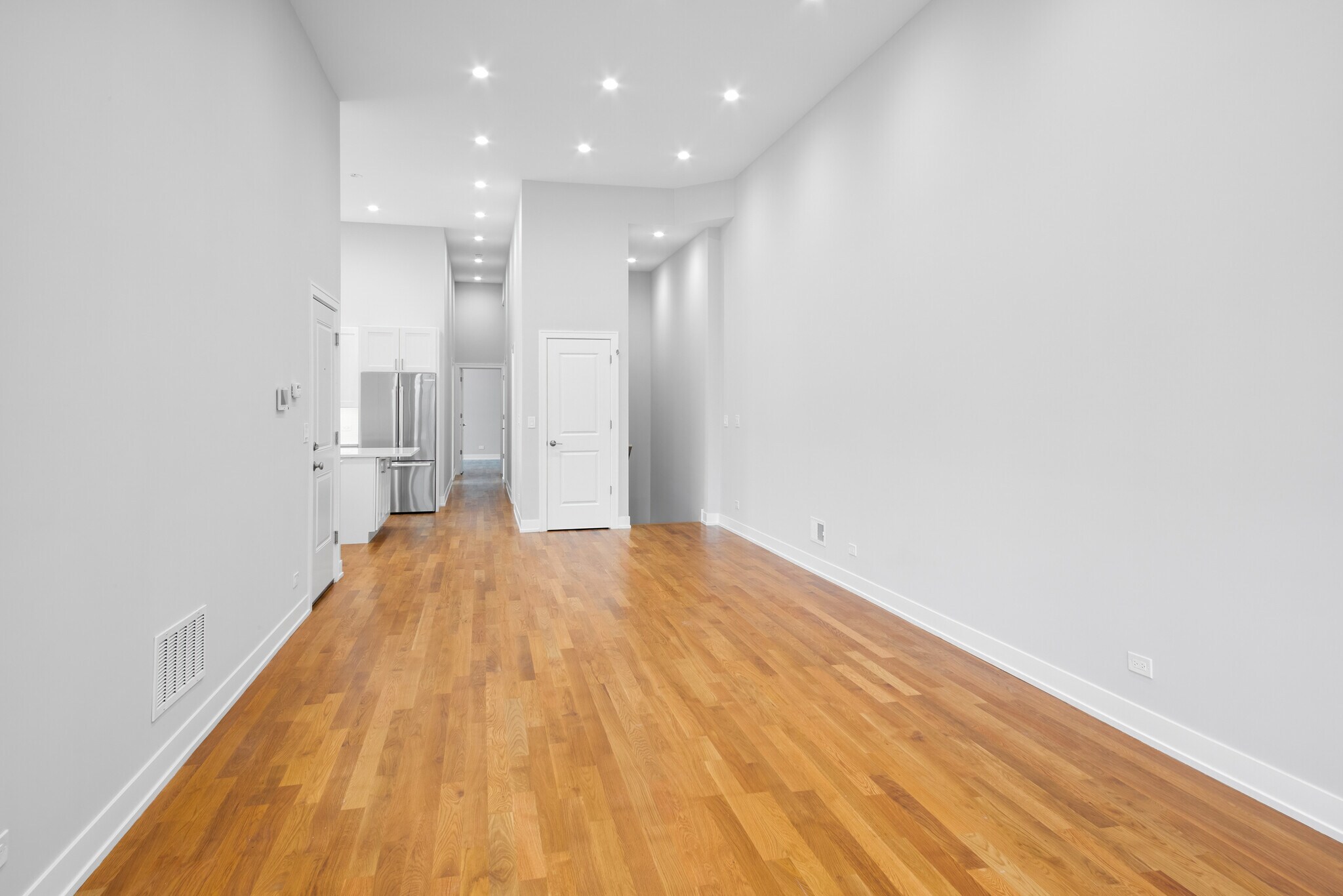 Building Photo - 1339 N Noble St