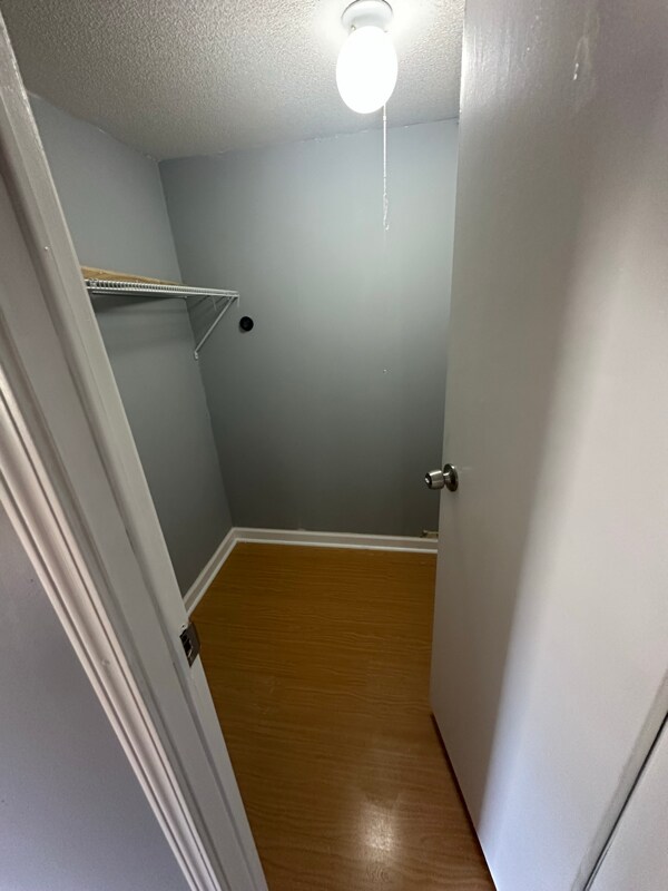 Building Photo - 208 Trotters Way