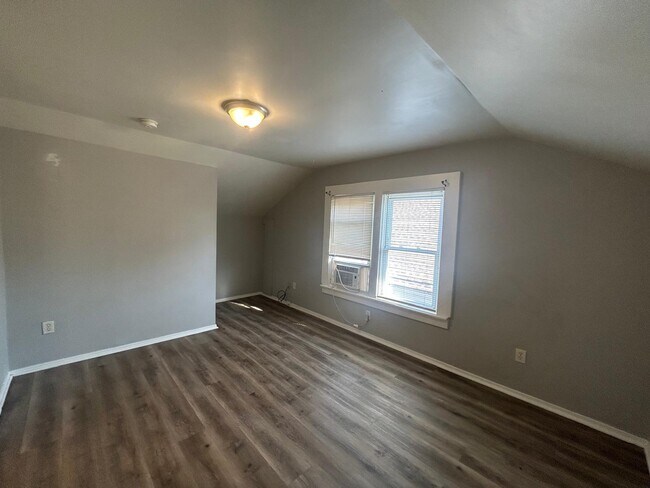 Building Photo - 4030 Taylor Blvd