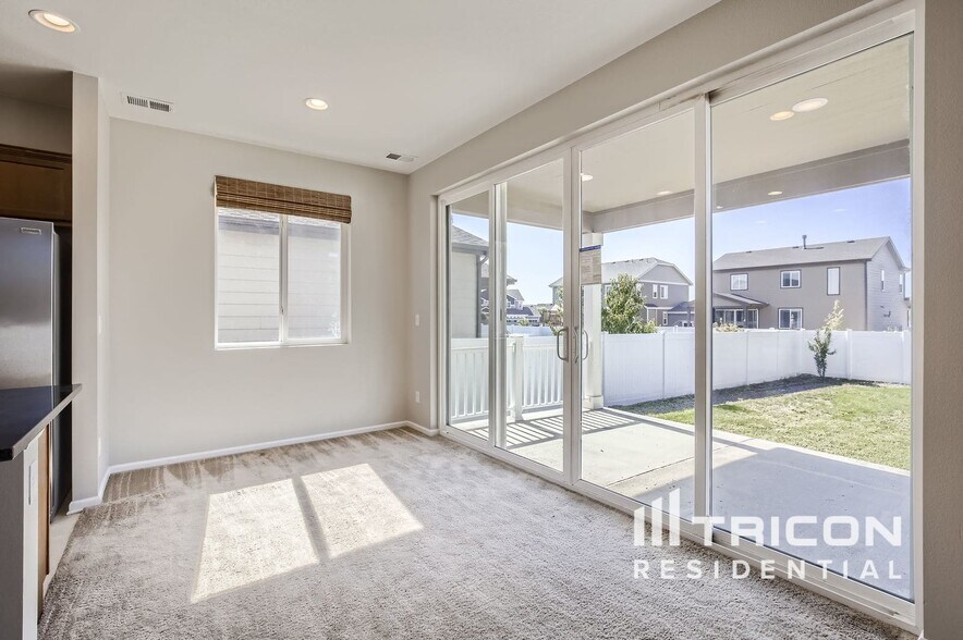 Building Photo - 1813 Paley Dr
