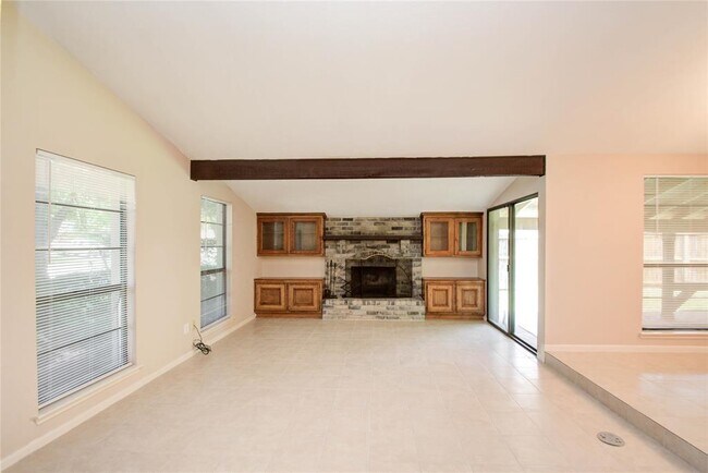 Building Photo - 3907 Postwood Dr