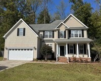 Building Photo - Beautiful Home in River Bluffs