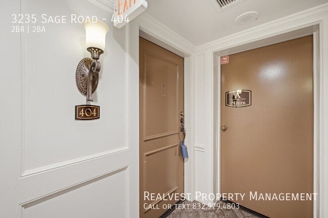 Building Photo - 3235 Sage Rd