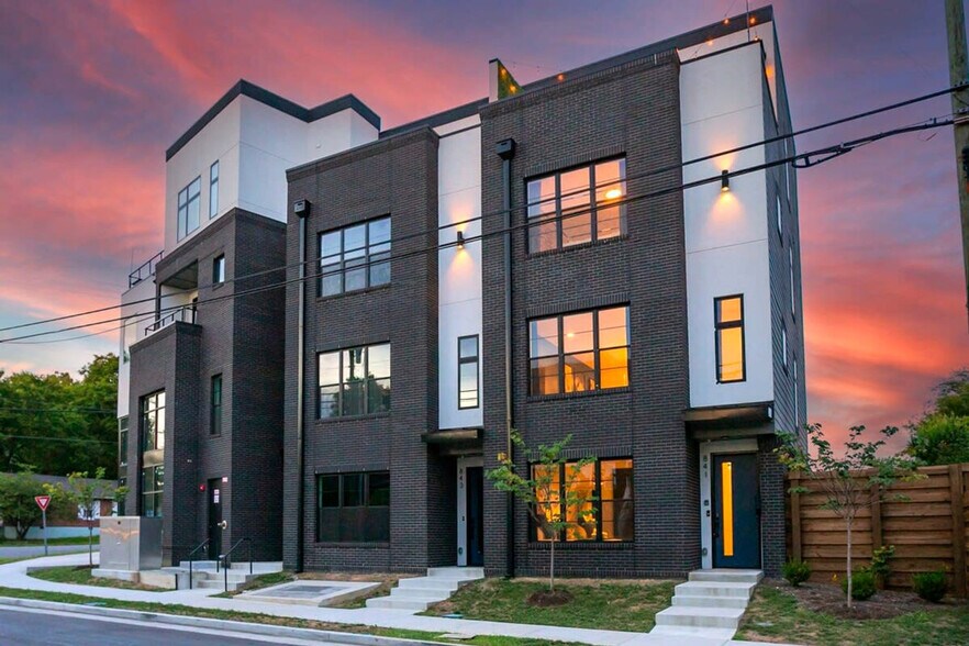 Building Photo - 402 Cleveland St