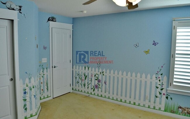 Building Photo - 14000 Winding River Ct