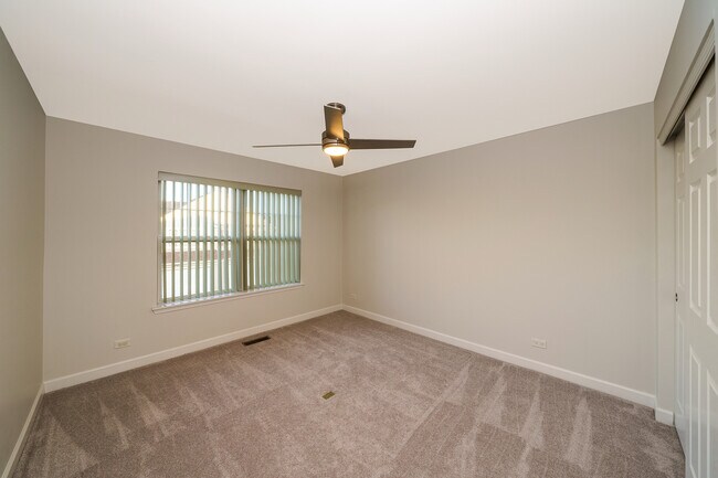 Building Photo - 2930 Glacier Way