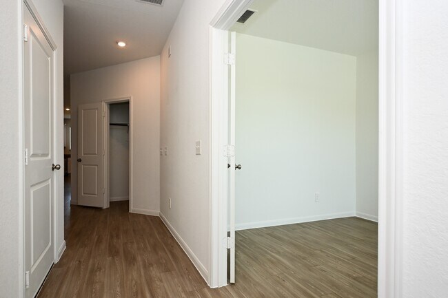 Building Photo - 23526 Wrexham St