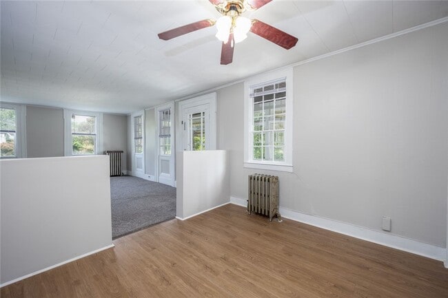 Building Photo - 757 Holt Rd