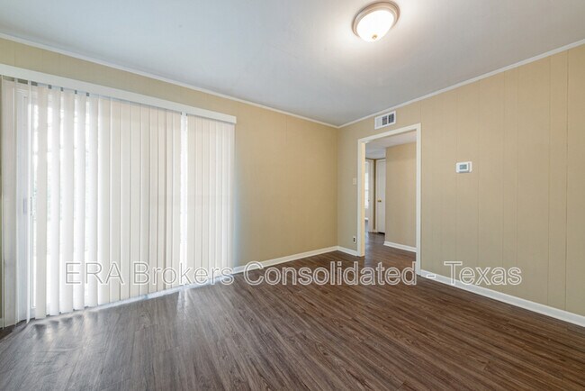 Building Photo - 106 Winn Ave