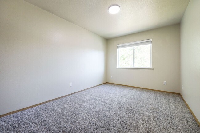 Building Photo - 4bed/2.5 Bathroom house - SE Portland
