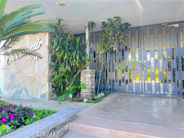 Building Photo - 931 W 19th St