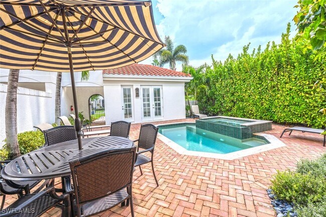 Building Photo - 425 2nd Ave S