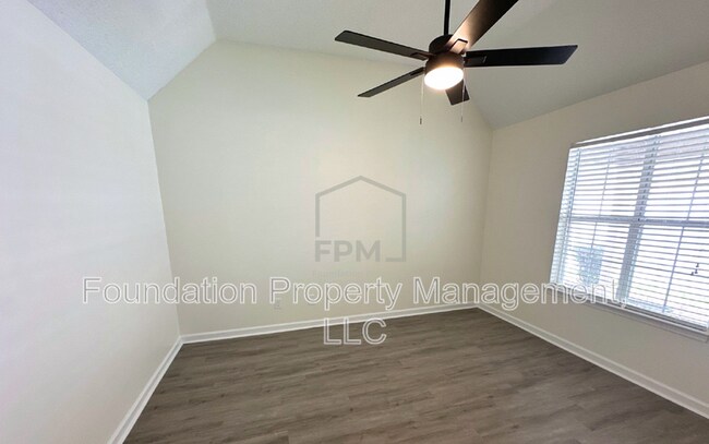 Building Photo - 1818 Winship Dr