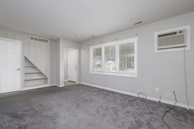 Building Photo - 22778 Almond Ave