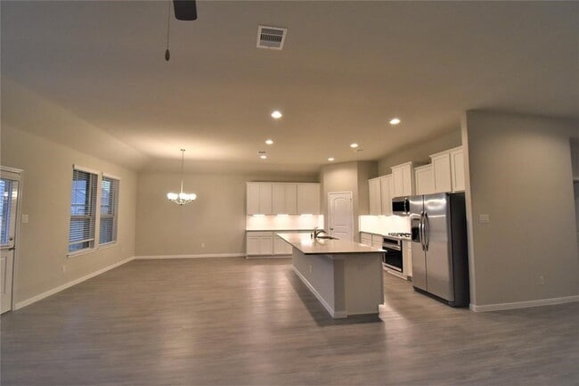 Building Photo - 4819 Vergano Villa Dr