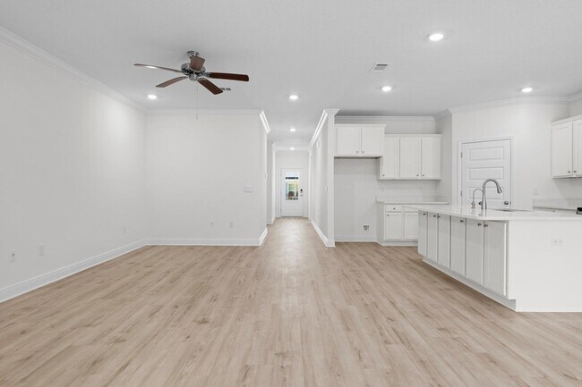 Building Photo - 125 Emarie Grey Cir