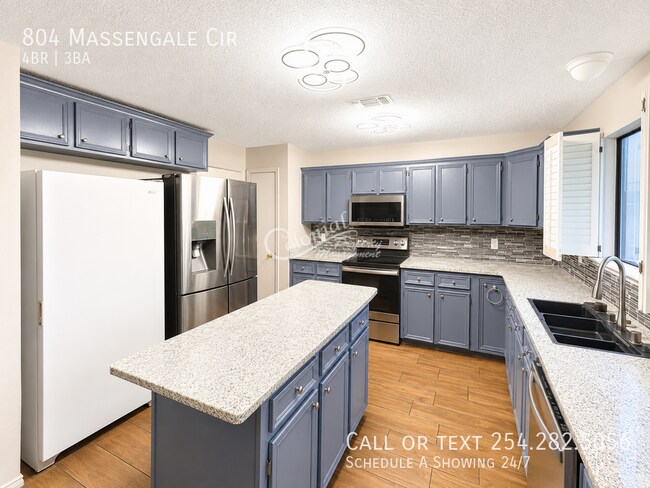 Building Photo - 804 Massengale Cir