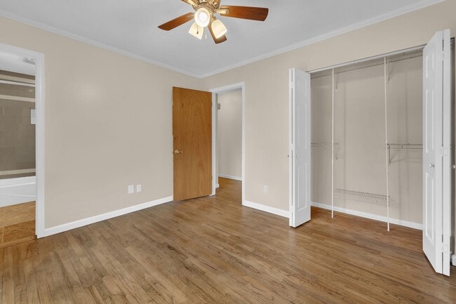 Building Photo - Northwest Fenced Yard One Story