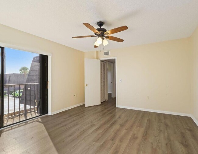 Building Photo - 2229 22nd Way