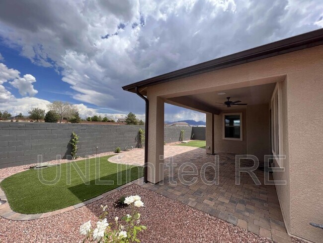 Building Photo - 7761 E Annabel Way