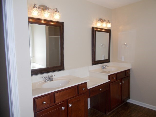 Building Photo - 8919 Cinder Ln