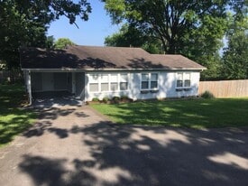 Building Photo - 609 Watkins Rd