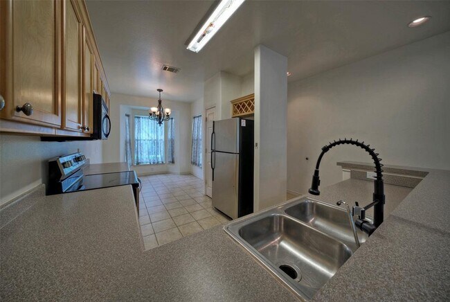 Building Photo - 12289 Mulligan Glen Ct