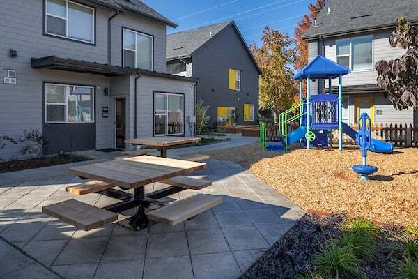 Building Photo - The Keystone