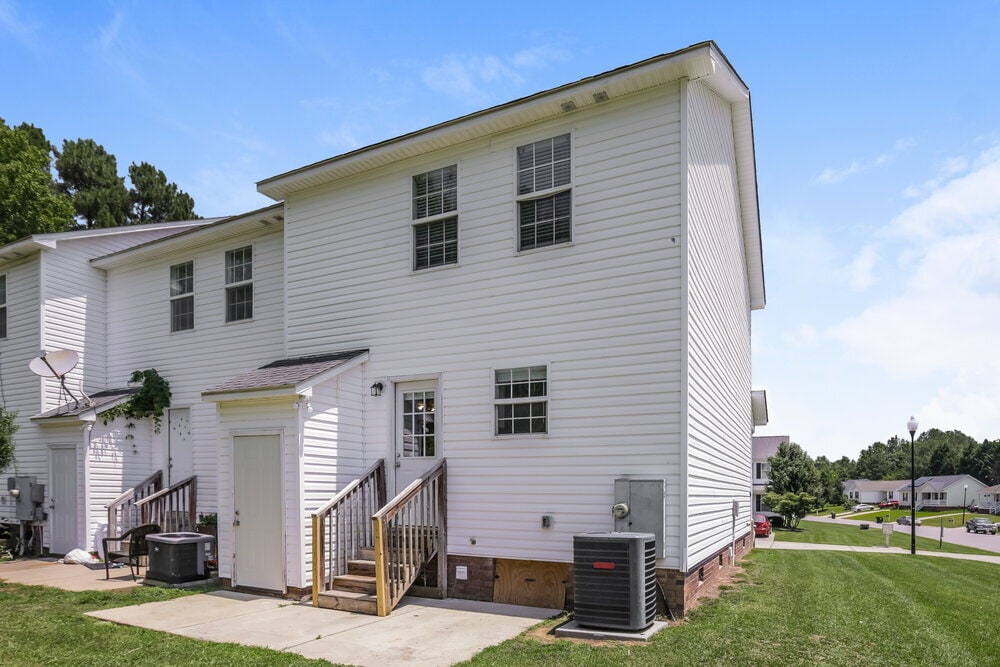 Building Photo - 101 Mayfair Ct