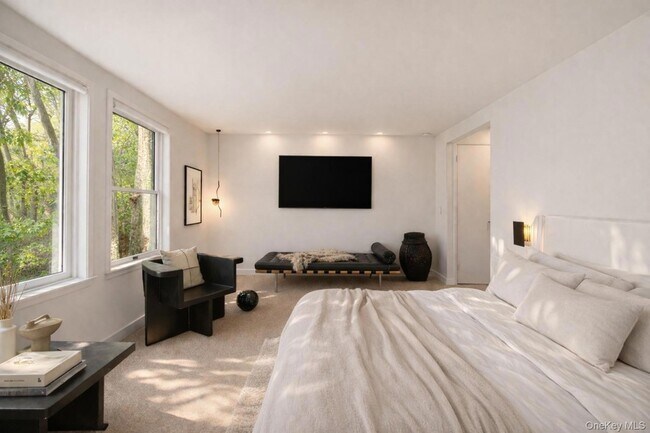 Building Photo - 15 Lake View Ct