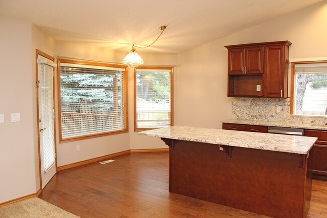 Building Photo - 15040 SE Lostine Dr