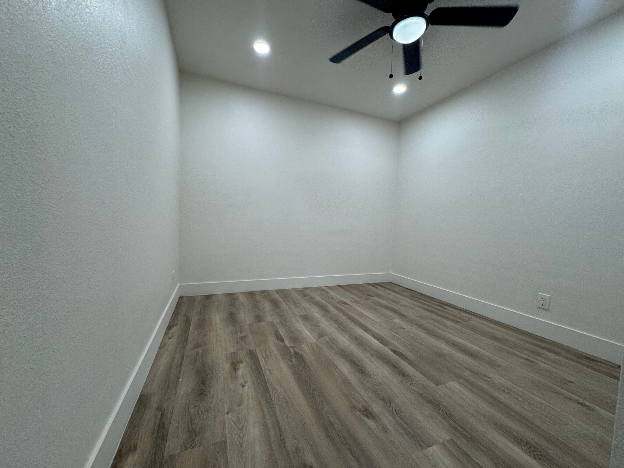 Building Photo - 2520 Kellogg Park Dr