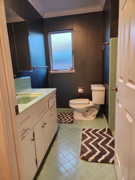 Building Photo - 1940 65th Ave