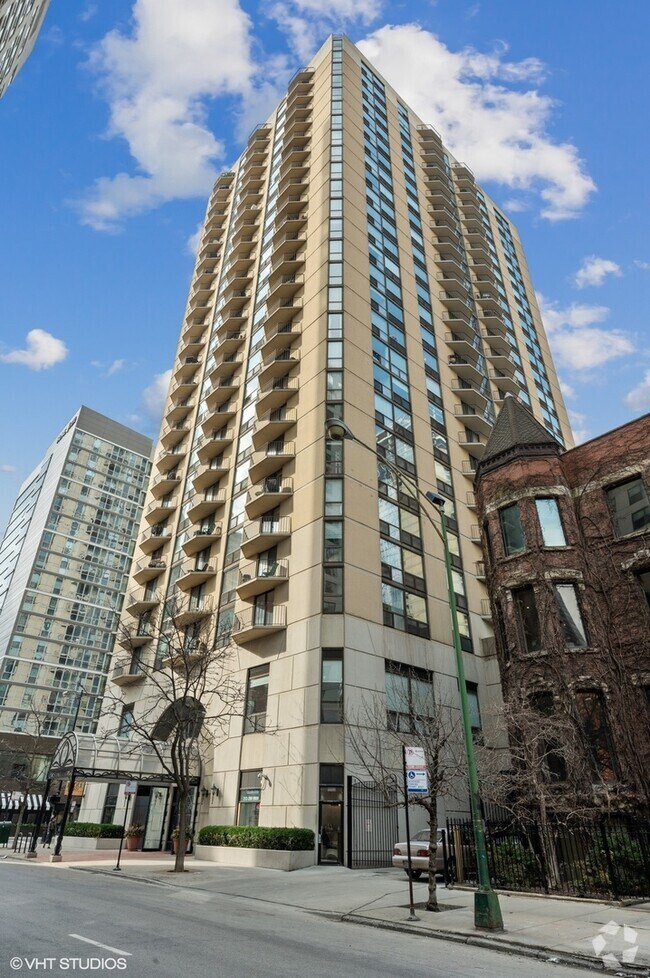 Building Photo - 70 W Huron St