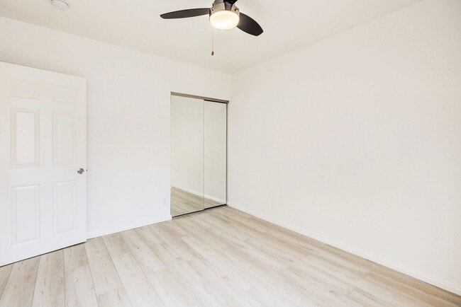 Building Photo - 3659 6th Ave