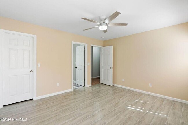 Building Photo - 3912 Willowick Park Dr